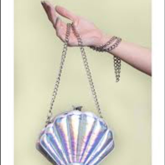 Seashell Mermaid Flask Purse Holographic 2000’s - Picture 3 of 6